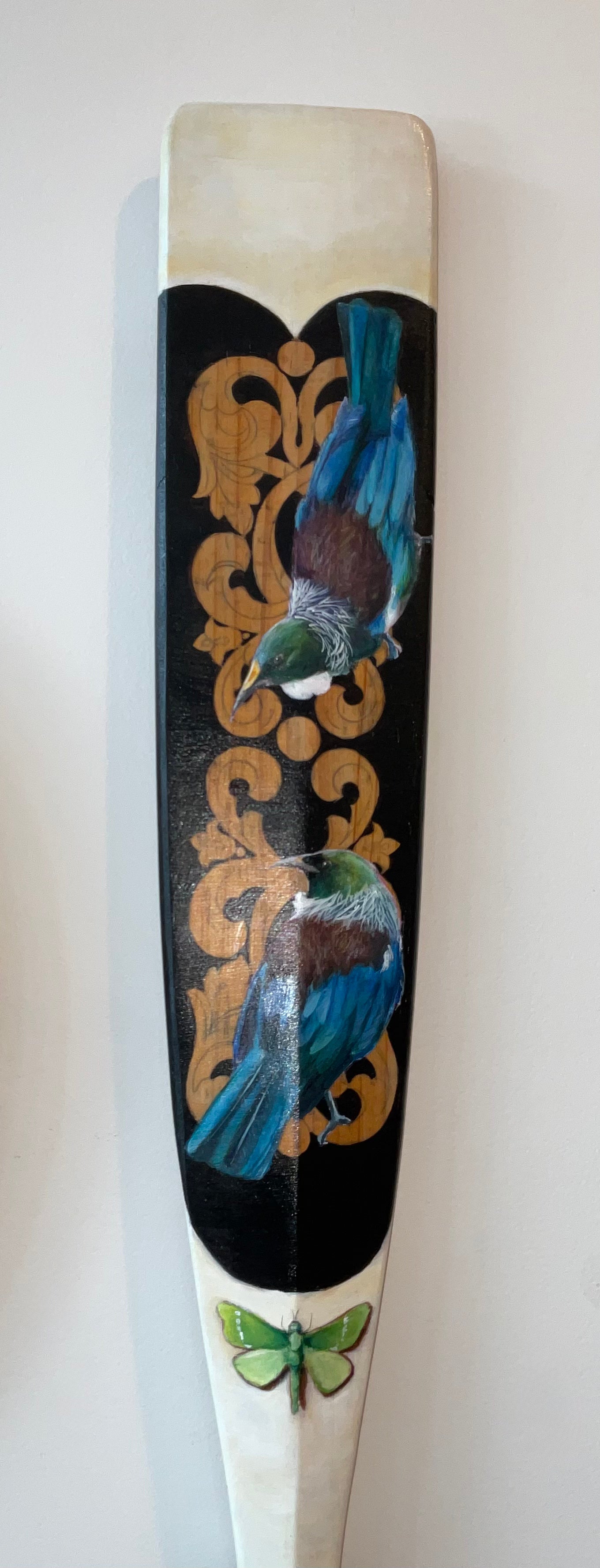 Pair of Tui on Oar